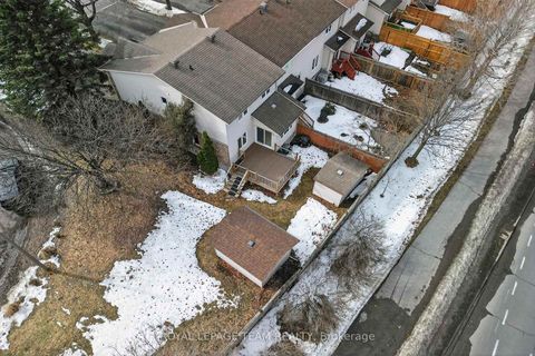 Photo 4 at 21 Baton Court, Katimavik, Kanata