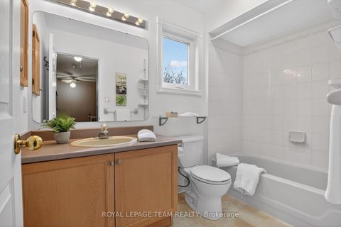 Photo 36 at 21 Baton Court, Katimavik, Kanata