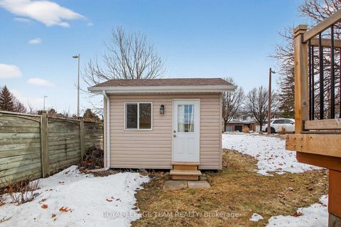 Photo 42 at 21 Baton Court, Katimavik, Kanata