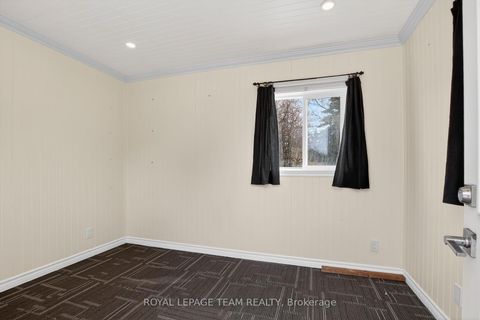 Photo 43 at 21 Baton Court, Katimavik, Kanata