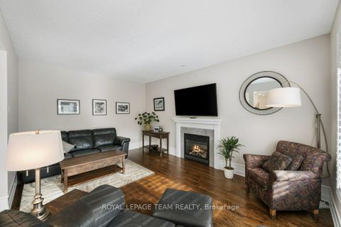 Photo 19 at 8 Thunderbird Crescent, Bridlewood, Kanata