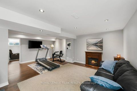 Photo 36 at 8 Thunderbird Crescent, Bridlewood, Kanata