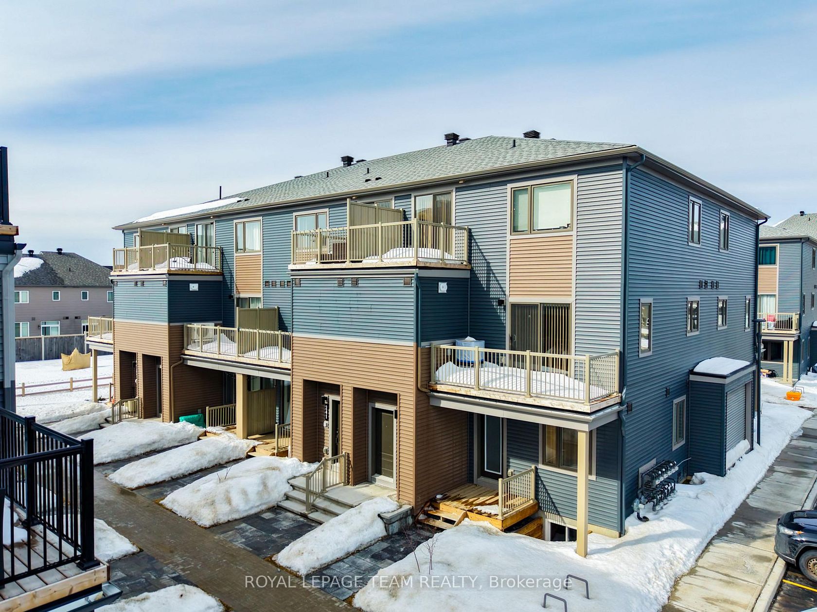 241 David Lewis Private, Avalon West, Orleans 2