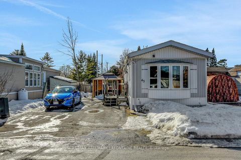 Photo 1 at 43 - 3535 St Joseph Boulevard, Fallingbrook/Ridgemount, Orleans