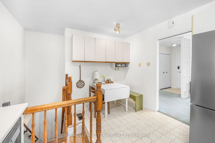 Photo 20 at 35 Cherrywood Drive, Nepean (Arbeatha Park), Ottawa