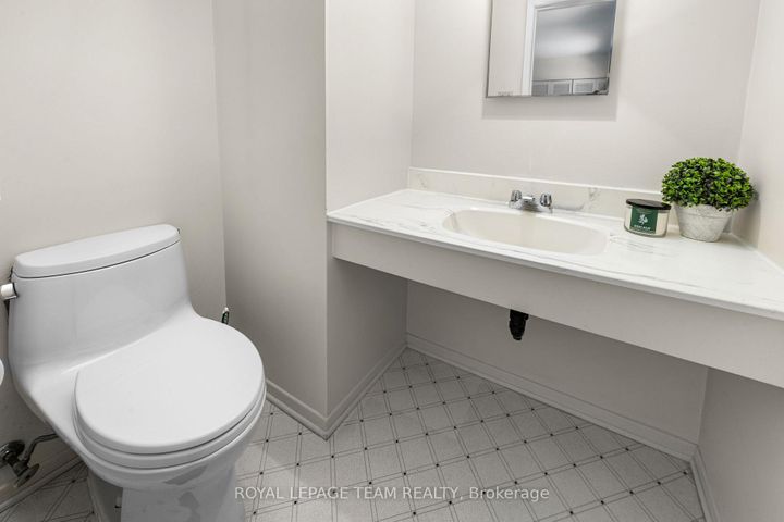 Photo 26 at 35 Cherrywood Drive, Nepean (Arbeatha Park), Ottawa