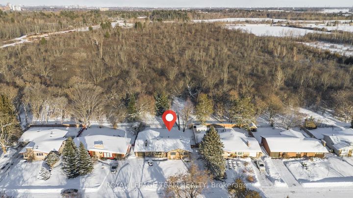 Photo 38 at 35 Cherrywood Drive, Nepean (Arbeatha Park), Ottawa