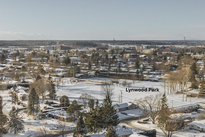 Photo 40 at 35 Cherrywood Drive, Nepean (Arbeatha Park), Ottawa