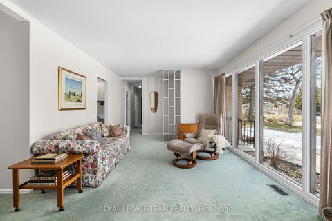 Photo 7 at 35 Cherrywood Drive, Nepean (Arbeatha Park), Ottawa