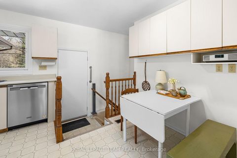 Photo 19 at 35 Cherrywood Drive, Nepean (Arbeatha Park), Ottawa