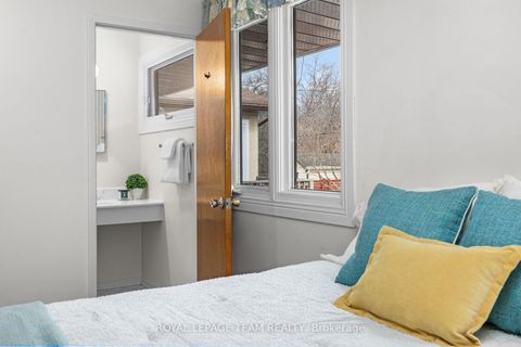 Photo 24 at 35 Cherrywood Drive, Nepean (Arbeatha Park), Ottawa