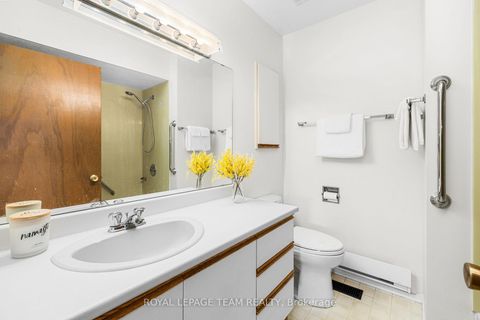 Photo 32 at 35 Cherrywood Drive, Nepean (Arbeatha Park), Ottawa
