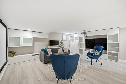 Photo 24 at 570 Baie-Des-Castors Street, Camelot, Orleans