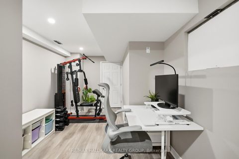 Photo 26 at 570 Baie-Des-Castors Street, Camelot, Orleans