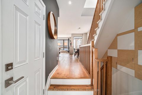 Photo 2 at 560 Triangle Street, Emerald Meadows/Trailwest, Kanata