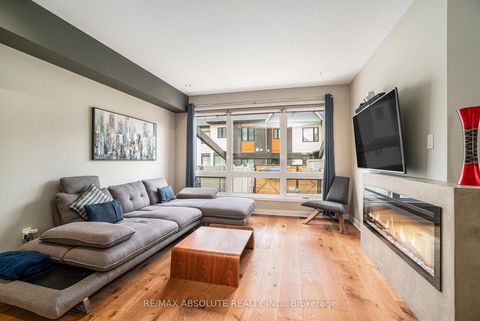 Photo 6 at 560 Triangle Street, Emerald Meadows/Trailwest, Kanata