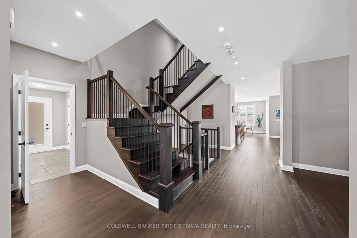Photo 6 at 397 Kilspindie Ridge, Nepean (Stonebridge), Ottawa