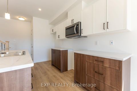 Photo 10 at 1208 Cope Drive, Stittsville (South), Stittsville