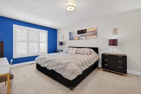 Photo 13 at 59 Farmfield Crescent, Emerald Meadows/Trailwest, Kanata