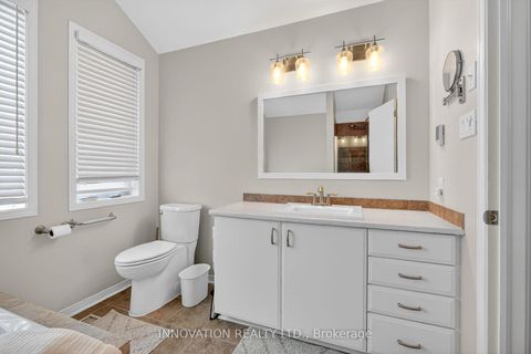 Photo 16 at 59 Farmfield Crescent, Emerald Meadows/Trailwest, Kanata