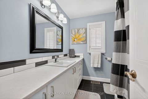 Photo 20 at 59 Farmfield Crescent, Emerald Meadows/Trailwest, Kanata