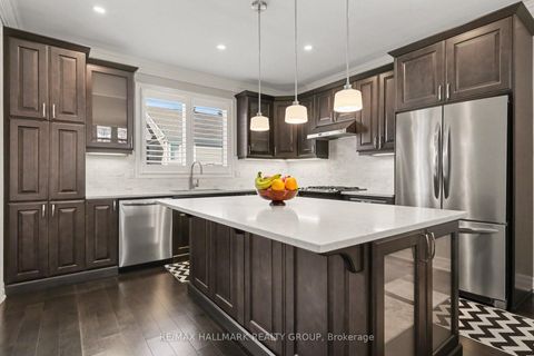 Photo 10 at 125 SOLARIS Drive E, Emerald Meadows/Trailwest, Kanata