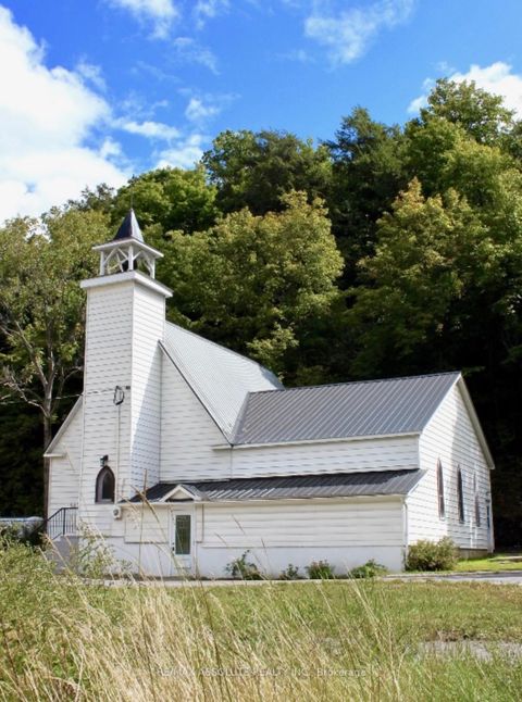 Photo 45 at 2476 Old Montreal Road, Cumberland Ridge, Orleans