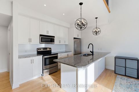 Photo 3 at 28 Meach Private, Stittsville (South), Stittsville