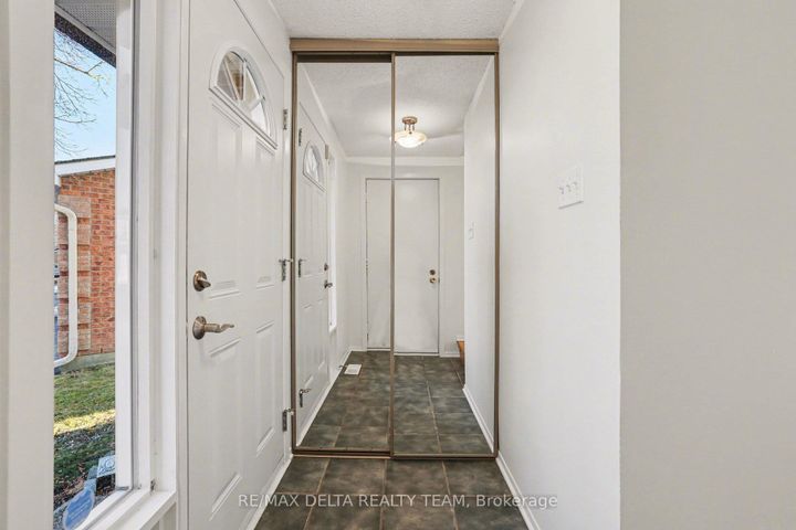 Photo 3 at 8A Millrise Lane, Nepean (Centrepointe), Ottawa