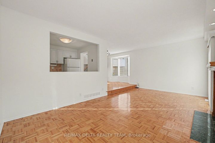 Photo 7 at 8A Millrise Lane, Nepean (Centrepointe), Ottawa