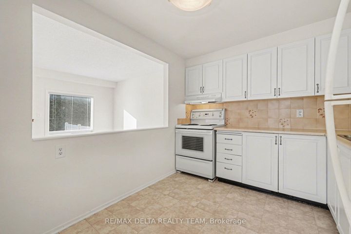 Photo 12 at 8A Millrise Lane, Nepean (Centrepointe), Ottawa
