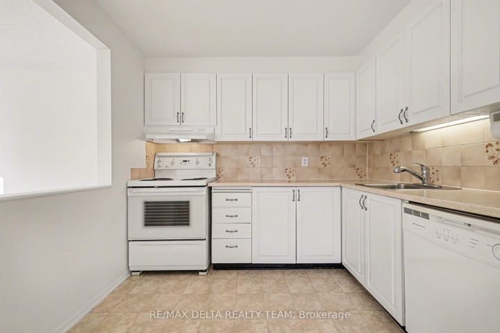 Photo 15 at 8A Millrise Lane, Nepean (Centrepointe), Ottawa