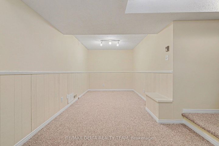 Photo 27 at 8A Millrise Lane, Nepean (Centrepointe), Ottawa