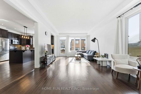 Photo 8 at 358 Meadowbreeze Drive, Emerald Meadows/Trailwest, Kanata