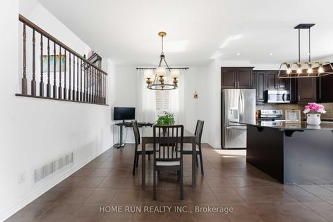 Photo 11 at 358 Meadowbreeze Drive, Emerald Meadows/Trailwest, Kanata