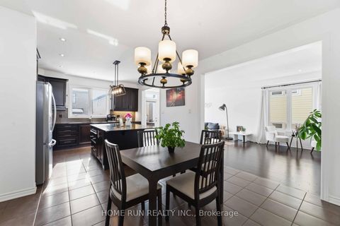 Photo 13 at 358 Meadowbreeze Drive, Emerald Meadows/Trailwest, Kanata