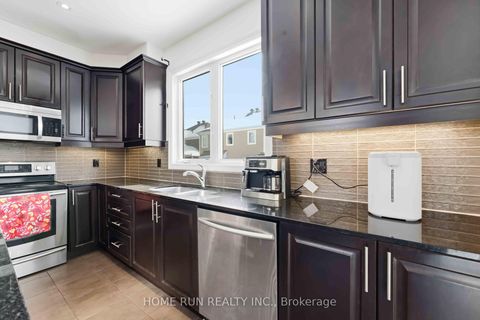 Photo 17 at 358 Meadowbreeze Drive, Emerald Meadows/Trailwest, Kanata