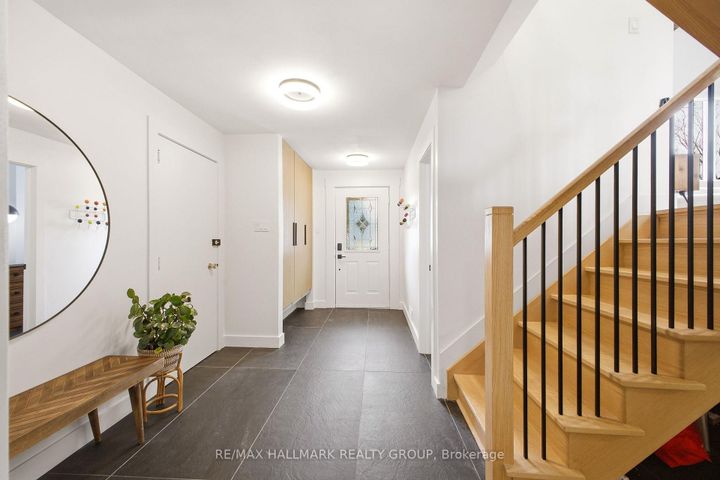 Photo 3 at 38 Harlowe Crescent, Nepean (Crystal Beach), Ottawa
