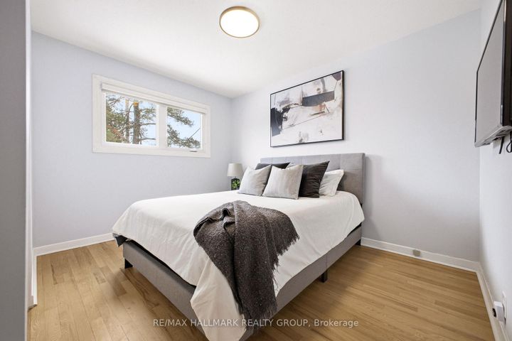 Photo 23 at 38 Harlowe Crescent, Nepean (Crystal Beach), Ottawa