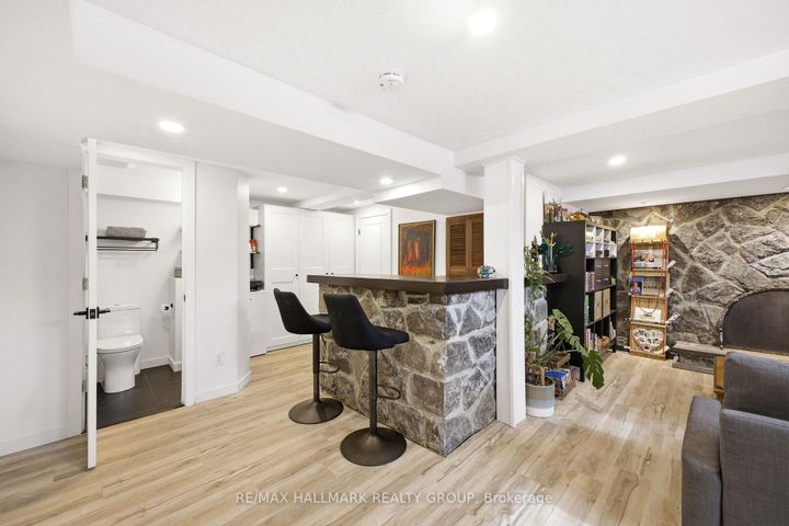 Photo 32 at 38 Harlowe Crescent, Nepean (Crystal Beach), Ottawa