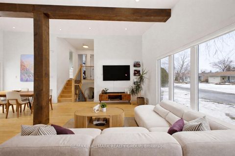 Photo 10 at 38 Harlowe Crescent, Nepean (Crystal Beach), Ottawa