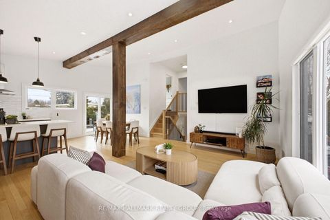 Photo 13 at 38 Harlowe Crescent, Nepean (Crystal Beach), Ottawa