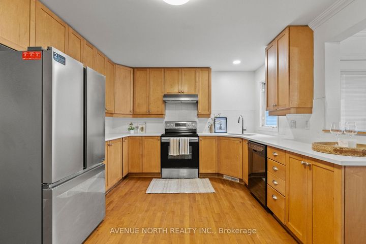 Photo 11 at 244 DEERFOX Drive, Nepean (Longfields), Ottawa