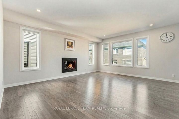 Photo 12 at 389 Appalachian Circle, Nepean (Half Moon Bay), Ottawa