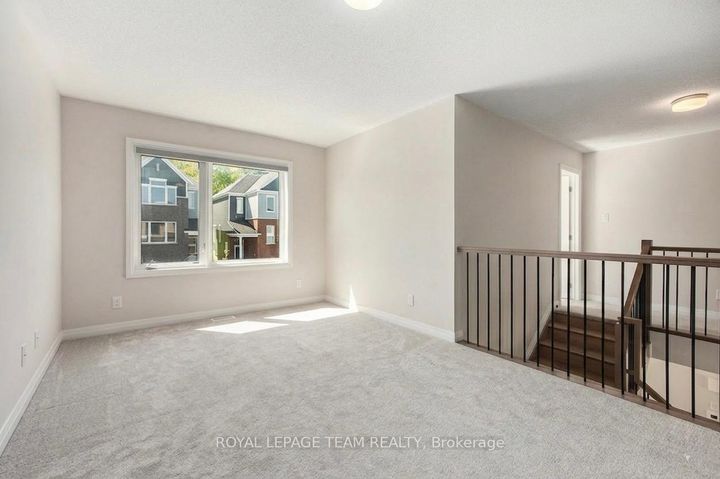 Photo 18 at 389 Appalachian Circle, Nepean (Half Moon Bay), Ottawa