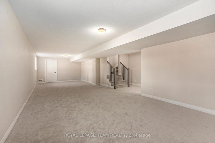 Photo 25 at 389 Appalachian Circle, Nepean (Half Moon Bay), Ottawa