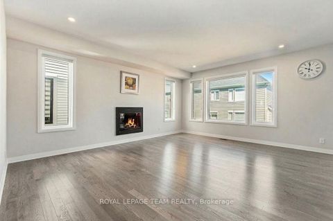 Photo 12 at 389 Appalachian Circle, Nepean (Half Moon Bay), Ottawa