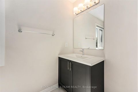 Photo 15 at 389 Appalachian Circle, Nepean (Half Moon Bay), Ottawa