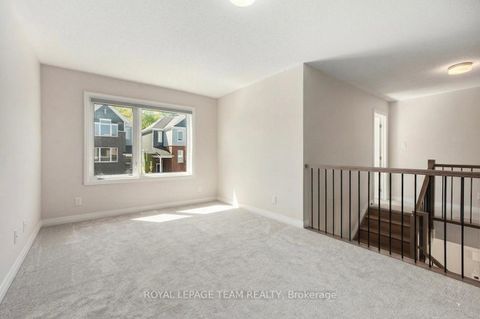 Photo 18 at 389 Appalachian Circle, Nepean (Half Moon Bay), Ottawa