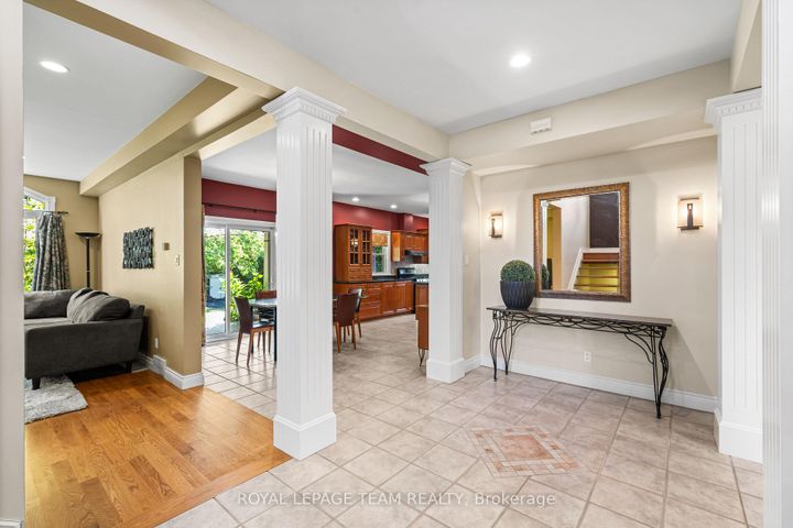 Photo 24 at 1601 Apeldoorn Avenue, Nepean (Carleton Heights), Ottawa